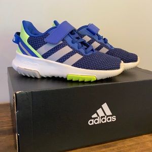 Adidas size 11 - Toddler
